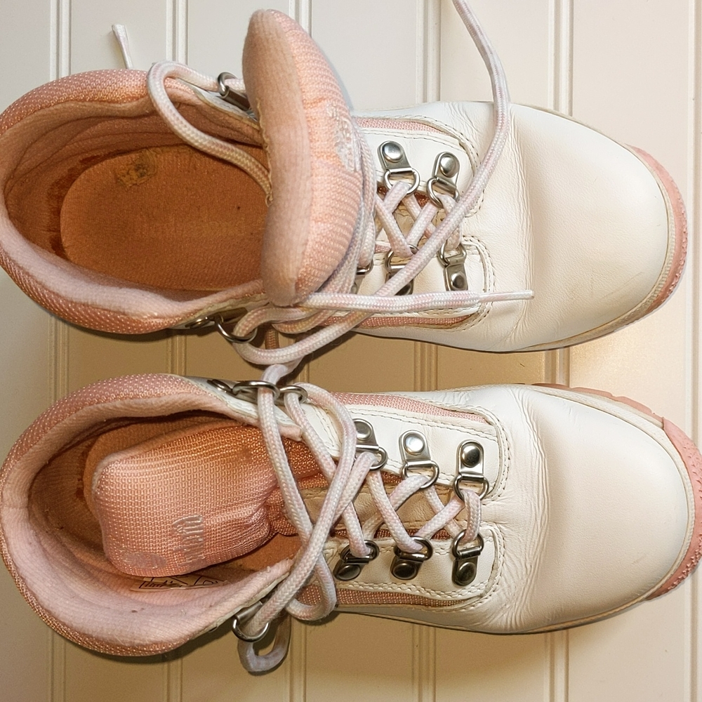 Timberland Girls Size US 2.5 White Pink Boots
